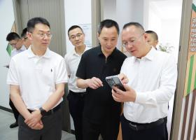 达州市政协蒲春天副主席莅临四川盛鼎家政服务有限公司