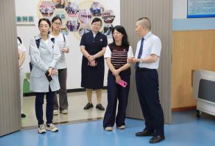 四川妇联网络信息传播与女性研究所一行莅临基地调研